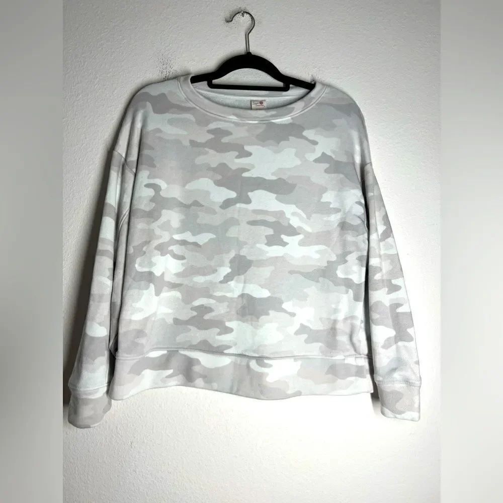 Secret Treasures  Oversized Camo Womens Size XS Pajama Top Sweatshirt